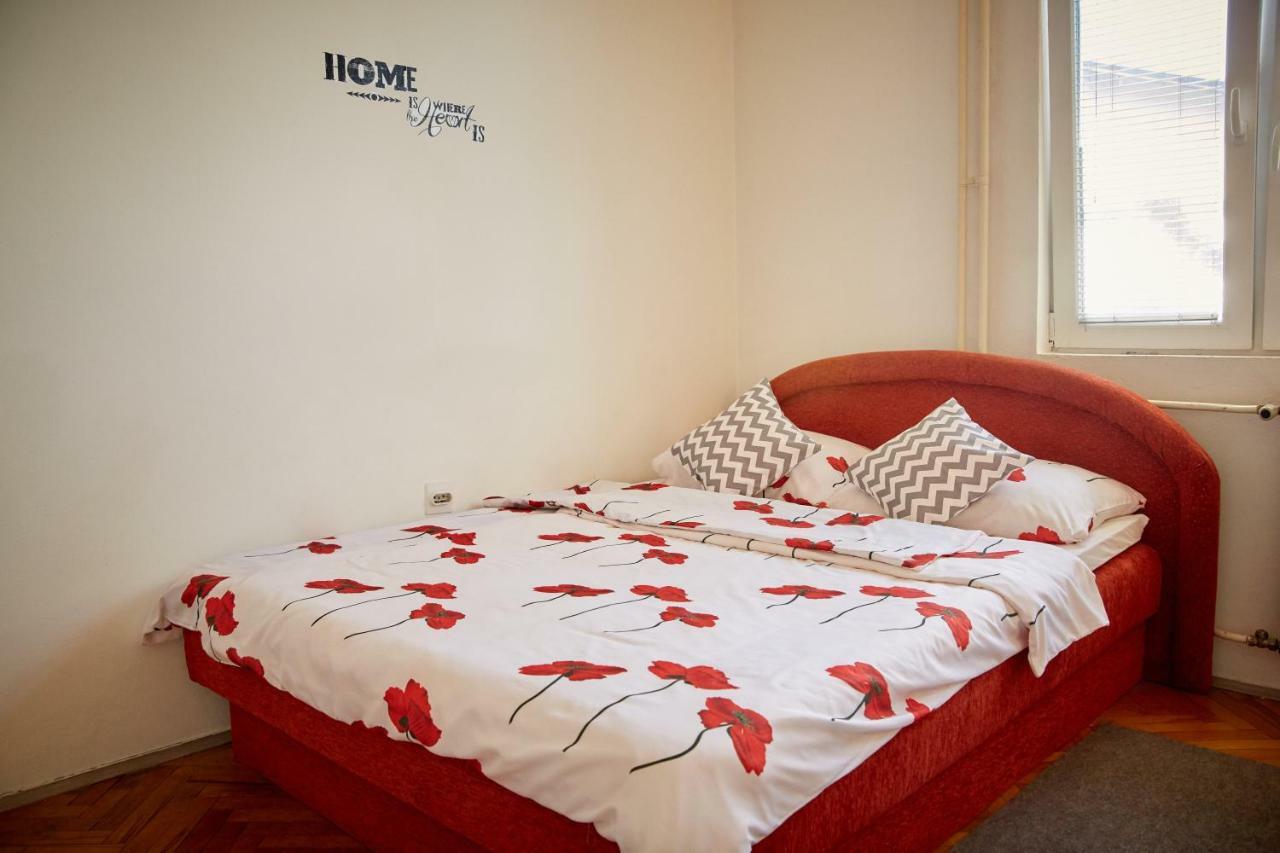 Central Tuzla Apt - Free Parking Bagian luar foto